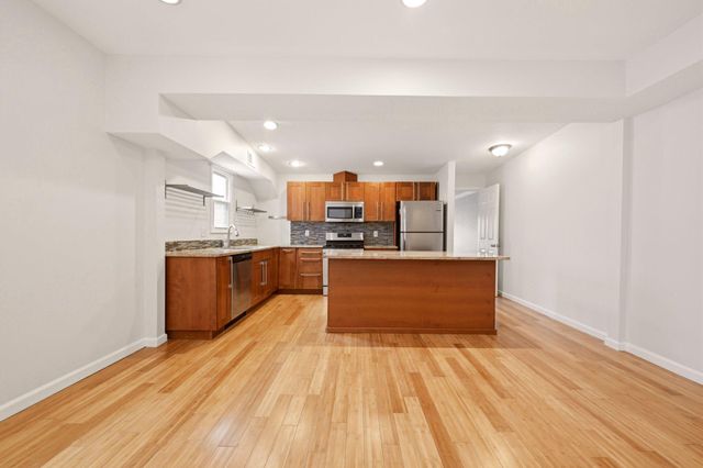 737 MORTON ST NW, Washington, DC 20010