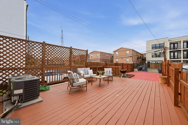 737 MORTON ST NW, Washington, DC 20010