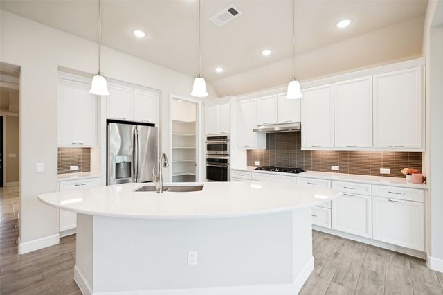 9820 Ironwood Drive, Denton, TX 76207