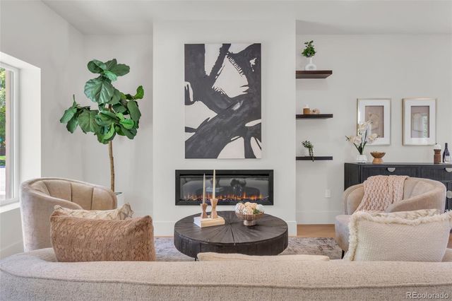 2905 N Vine Street, Denver, CO 80205