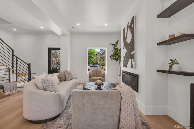 2905 N Vine Street, Denver, CO 80205