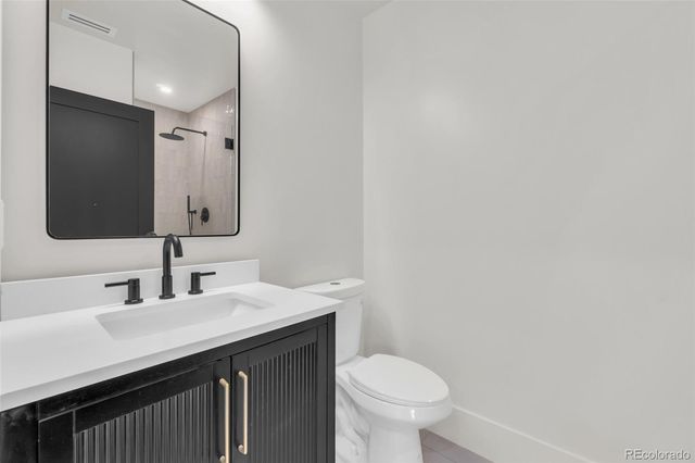 2905 N Vine Street, Denver, CO 80205