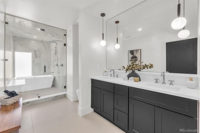 2905 N Vine Street, Denver, CO 80205