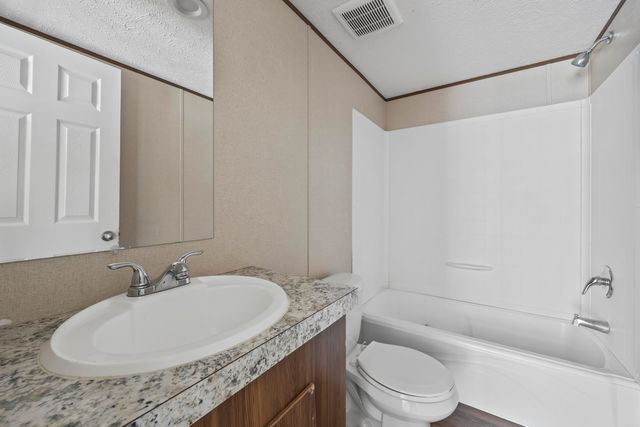 1820 Main Street, Bonneau, SC 29431