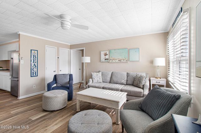 902 Ocean Drive E&W, Emerald Isle, NC 28594