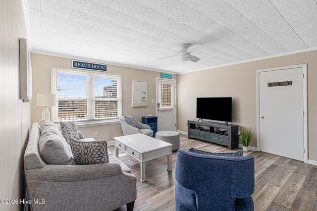 902 Ocean Drive E&W, Emerald Isle, NC 28594