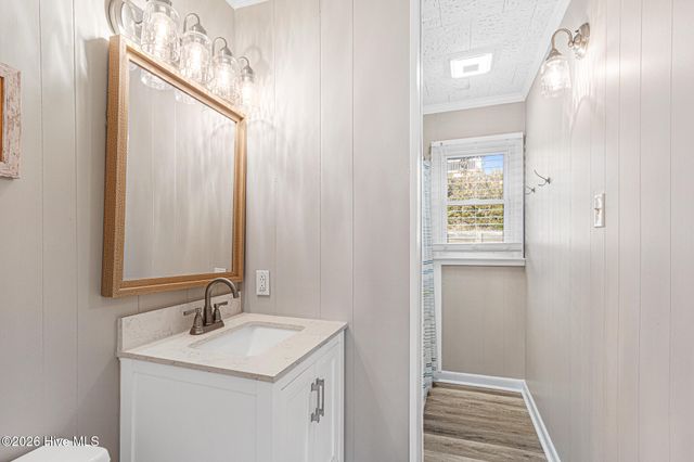 902 Ocean Drive E&W, Emerald Isle, NC 28594