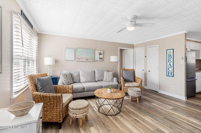 902 Ocean Drive E&W, Emerald Isle, NC 28594