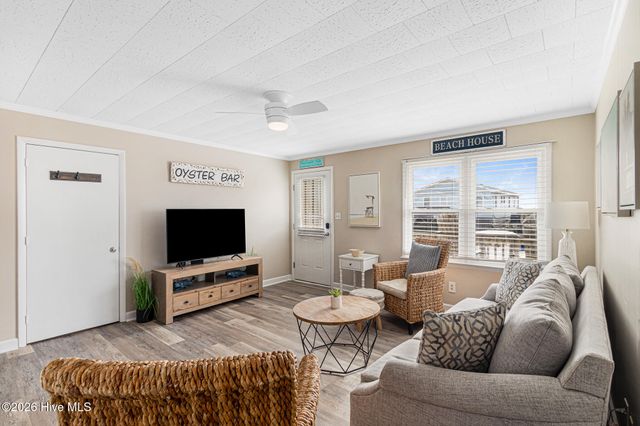 902 Ocean Drive E&W, Emerald Isle, NC 28594