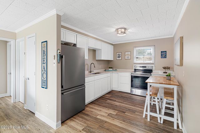 902 Ocean Drive E&W, Emerald Isle, NC 28594