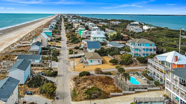902 Ocean Drive E&W, Emerald Isle, NC 28594