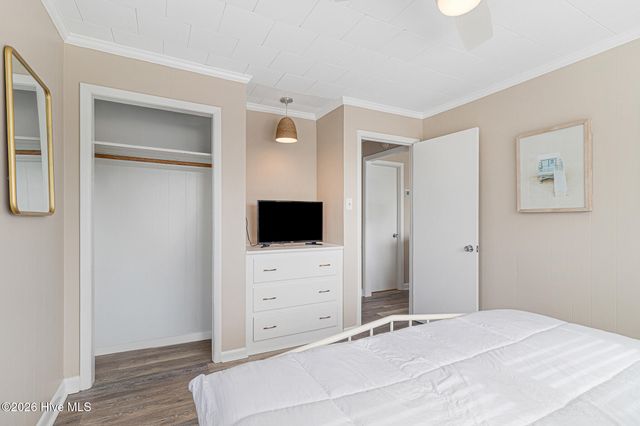 902 Ocean Drive E&W, Emerald Isle, NC 28594