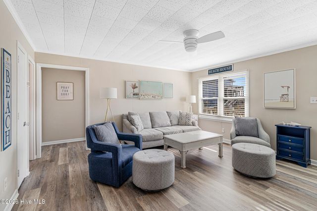 902 Ocean Drive E&W, Emerald Isle, NC 28594