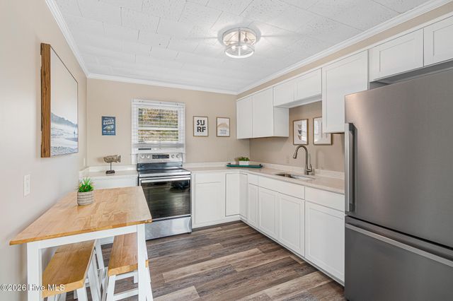 902 Ocean Drive E&W, Emerald Isle, NC 28594