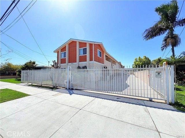 5834 Ferguson Dr B, Commerce, CA 90022