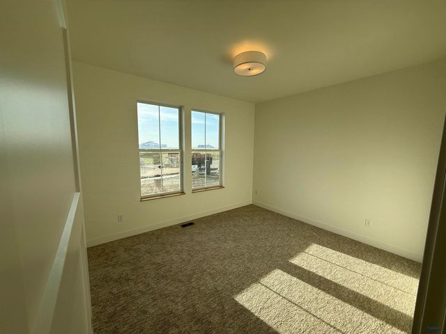 4425 AUGUSTA DR, Rapid City, SD 57703