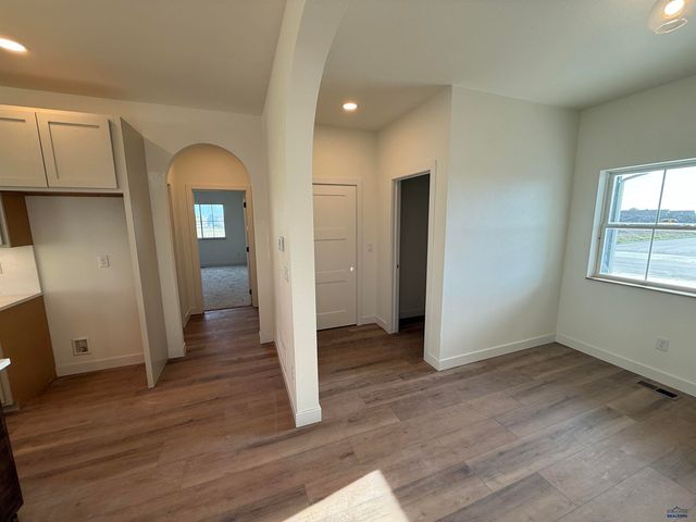 4425 AUGUSTA DR, Rapid City, SD 57703
