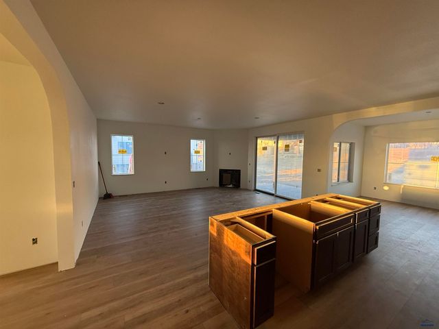 4425 AUGUSTA DR, Rapid City, SD 57703