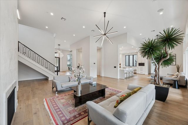 1619 Lynnview Drive, Houston, TX 77055