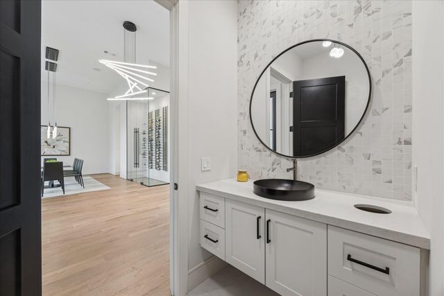 1619 Lynnview Drive, Houston, TX 77055