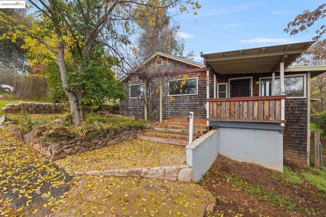 719 Barretta St, Sonora, CA 95370