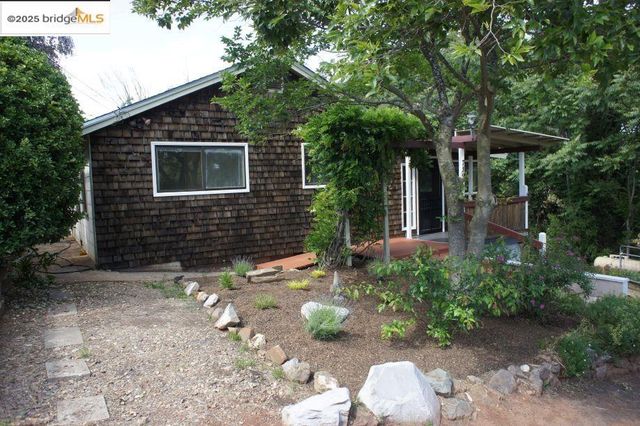 719 Barretta St, Sonora, CA 95370