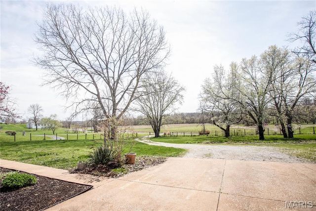 26152 Beltrees Road, Dow, IL 62022