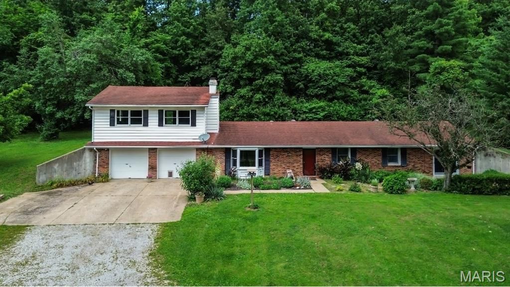 26152 Beltrees Road, Dow, IL 62022