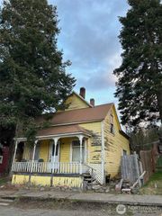 144 4th Street, Roslyn, WA 98941