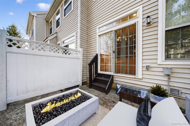 11 Gillian Court, Monroe, NY 10950