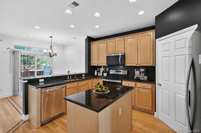 11 Gillian Court, Monroe, NY 10950