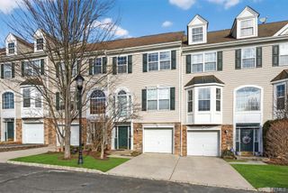 11 Gillian Court, Monroe, NY 10950