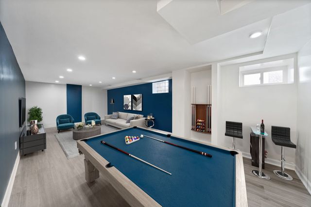 7405 N ODELL Avenue, Chicago, IL 60631