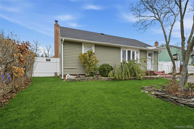 135 Cumberbach Street, Wyandanch, NY 11798