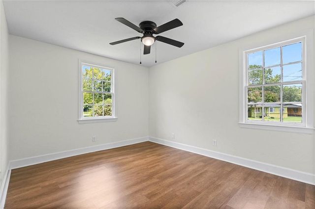 2401 Dog River Drive N, Mobile, AL 36605