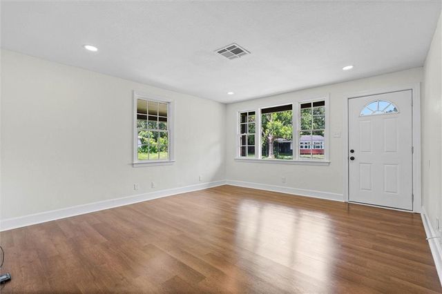 2401 Dog River Drive N, Mobile, AL 36605