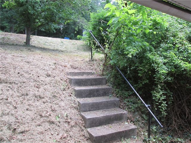 571 5th Ave, Freedom, PA 15042