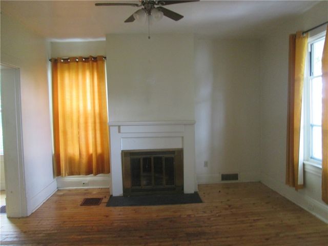 571 5th Ave, Freedom, PA 15042