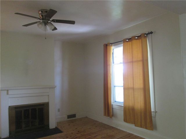 571 5th Ave, Freedom, PA 15042