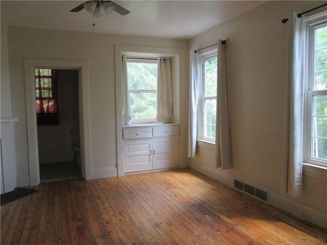 571 5th Ave, Freedom, PA 15042