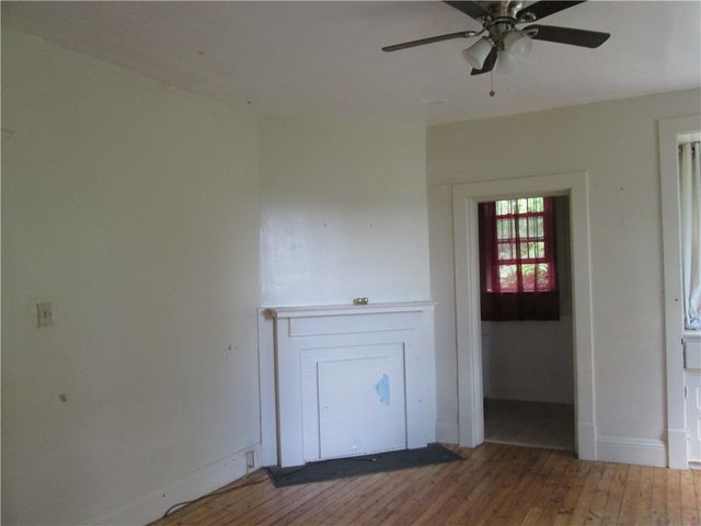 571 5th Ave, Freedom, PA 15042