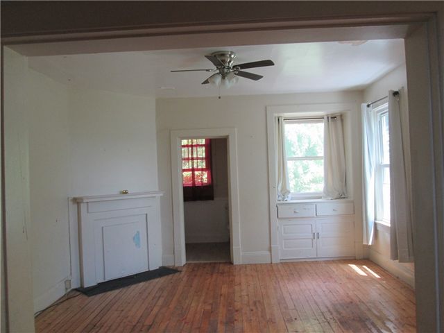 571 5th Ave, Freedom, PA 15042