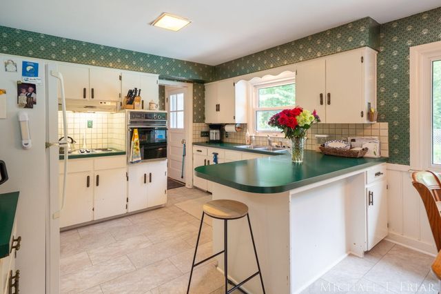 1705 Derbyshire Street Se, City Of Grand Rapids, MI 49508