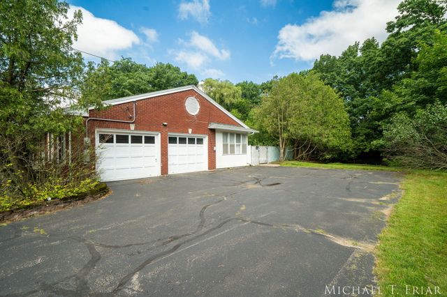 1705 Derbyshire Street Se, City Of Grand Rapids, MI 49508