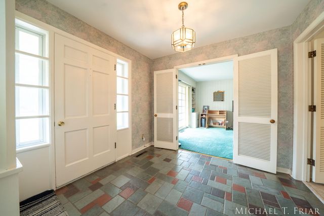 1705 Derbyshire Street Se, City Of Grand Rapids, MI 49508