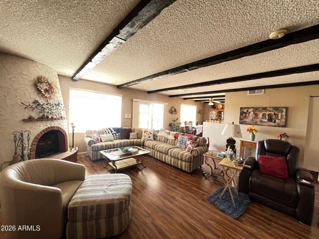 2260 N Middlecoff Drive, Mesa, AZ 85215