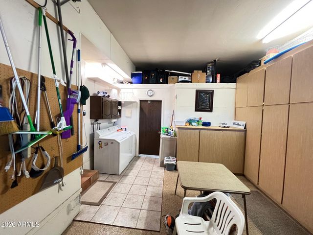 2260 N Middlecoff Drive, Mesa, AZ 85215