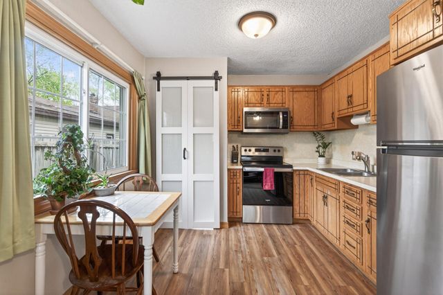 759 9th Avenue S, South Saint Paul, MN 55075