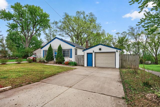 759 9th Avenue S, South Saint Paul, MN 55075