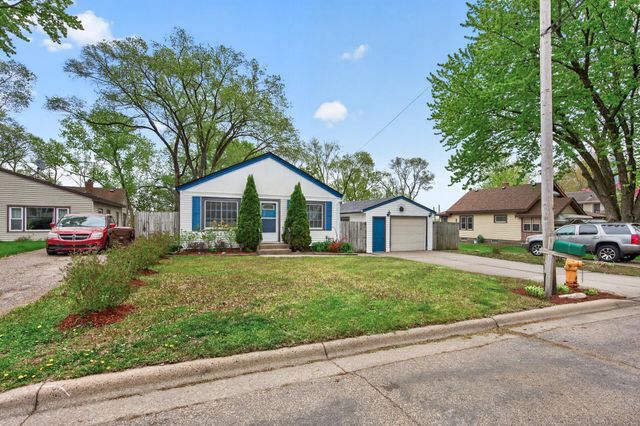 759 9th Avenue S, South Saint Paul, MN 55075